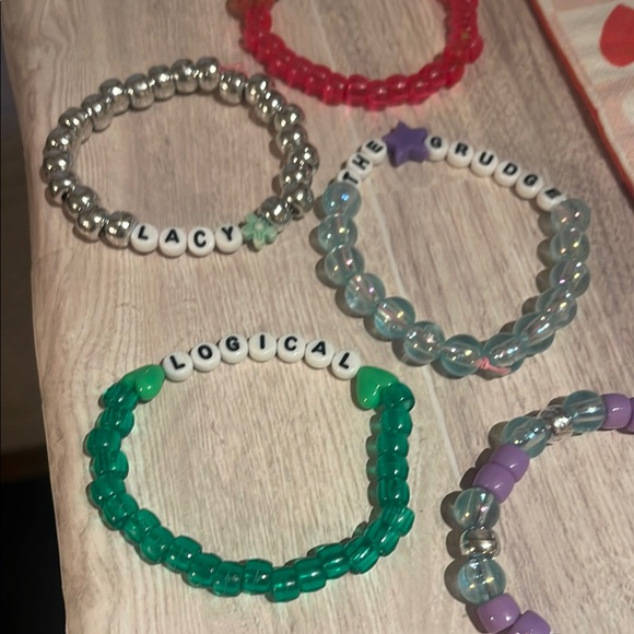 Bundle of 7 Olivia Rodrigo Handmade Bracelets - Picture 4 of 7
